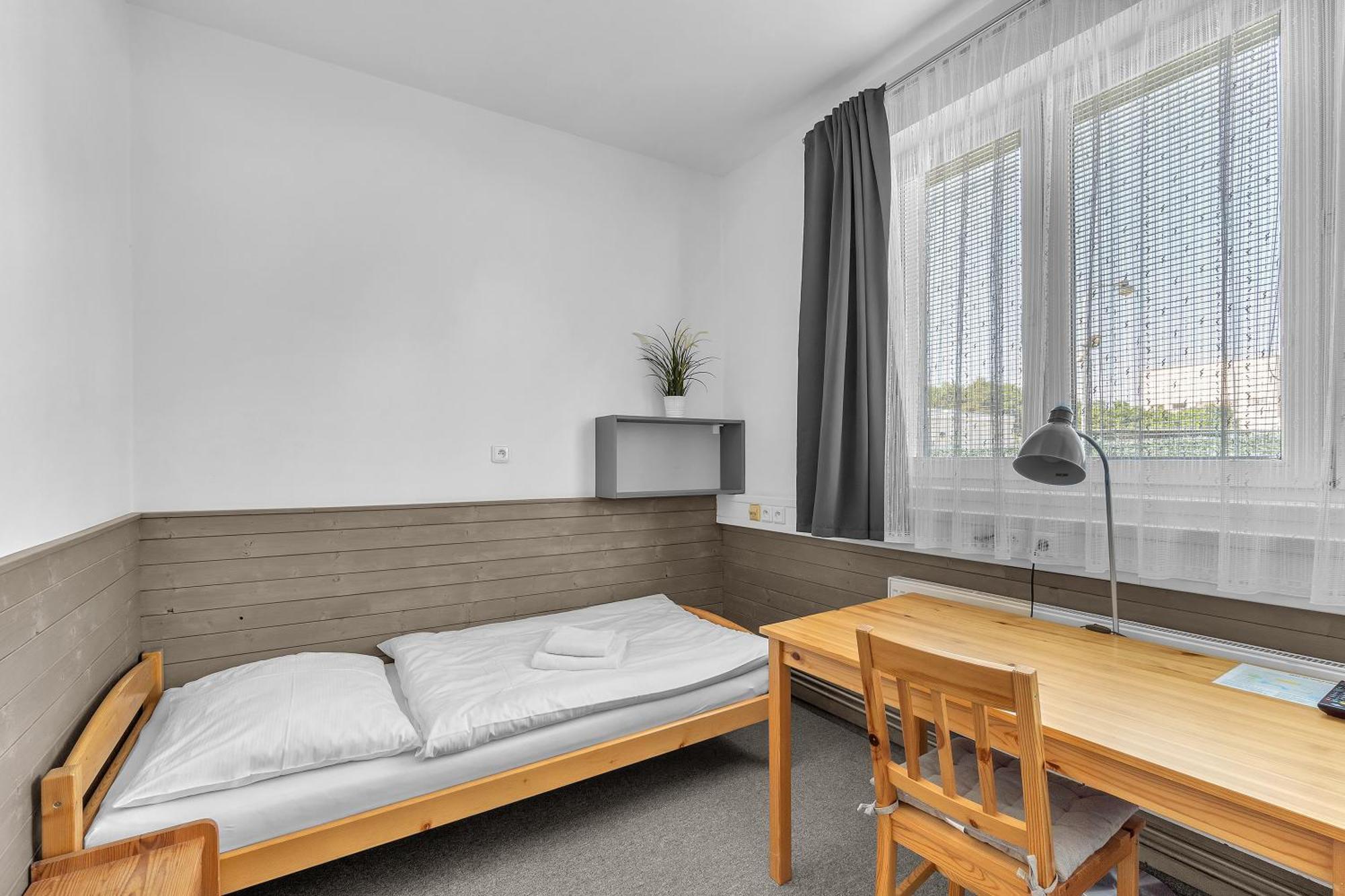 Apartmany A Ubytovani Premyslova, Hradec Kralove Ngoại thất bức ảnh