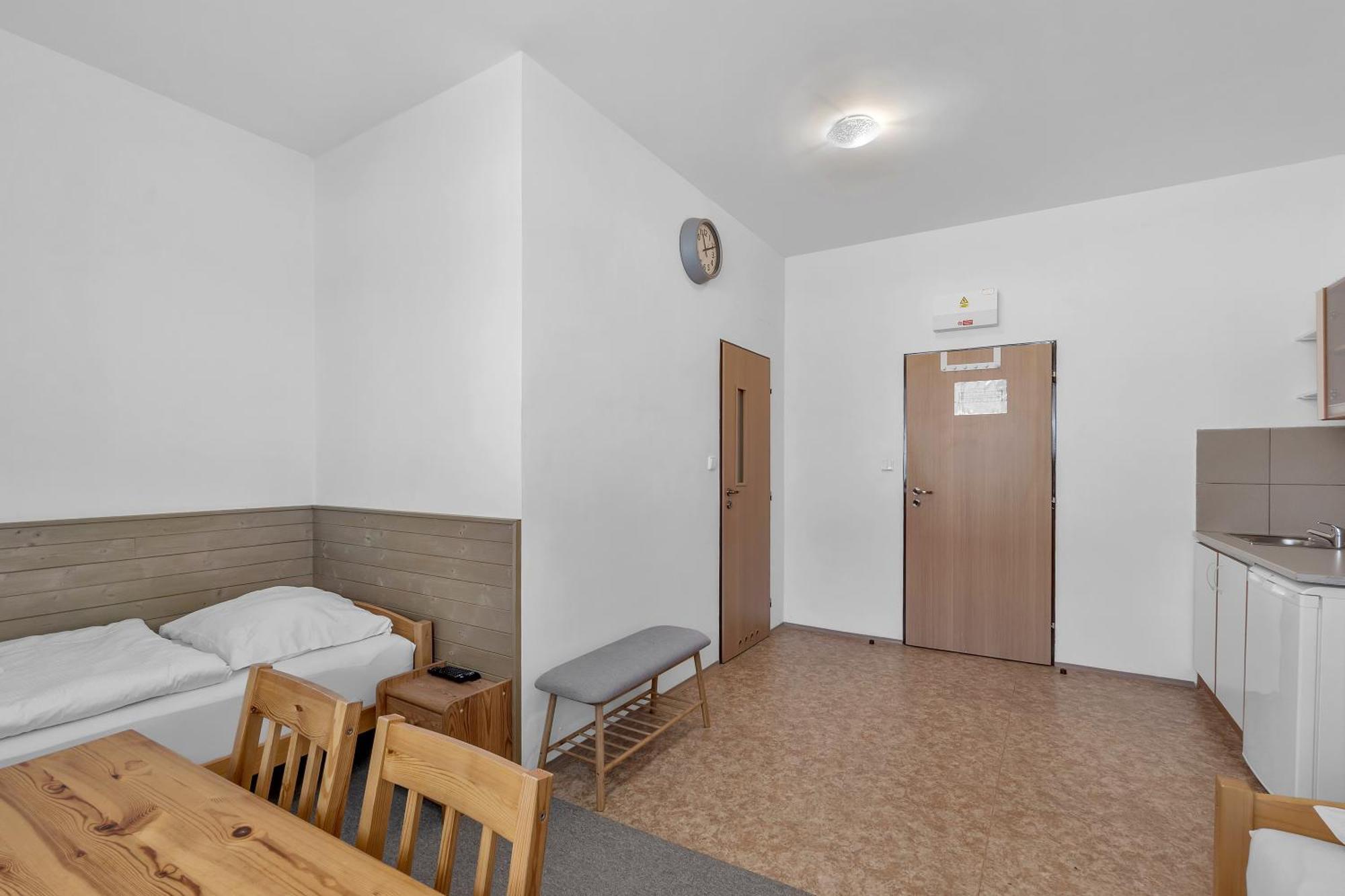 Apartmany A Ubytovani Premyslova, Hradec Kralove Ngoại thất bức ảnh